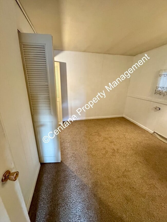 Building Photo - 2 Bedroom 1 bath in heart Butte