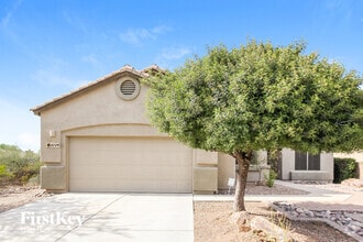 Building Photo - 8229 N Sombrero Point Dr