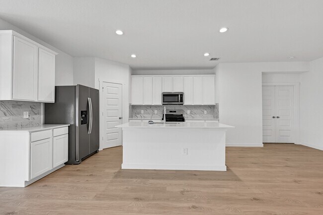 Building Photo - 30034 Foxtail Pne Ct