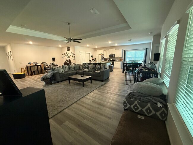 Building Photo - 6080 Rutherford Lp