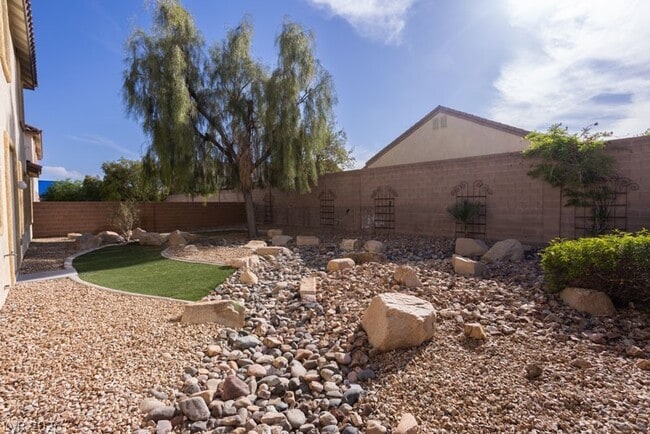 Building Photo - 4909 N Madre Maria Ct