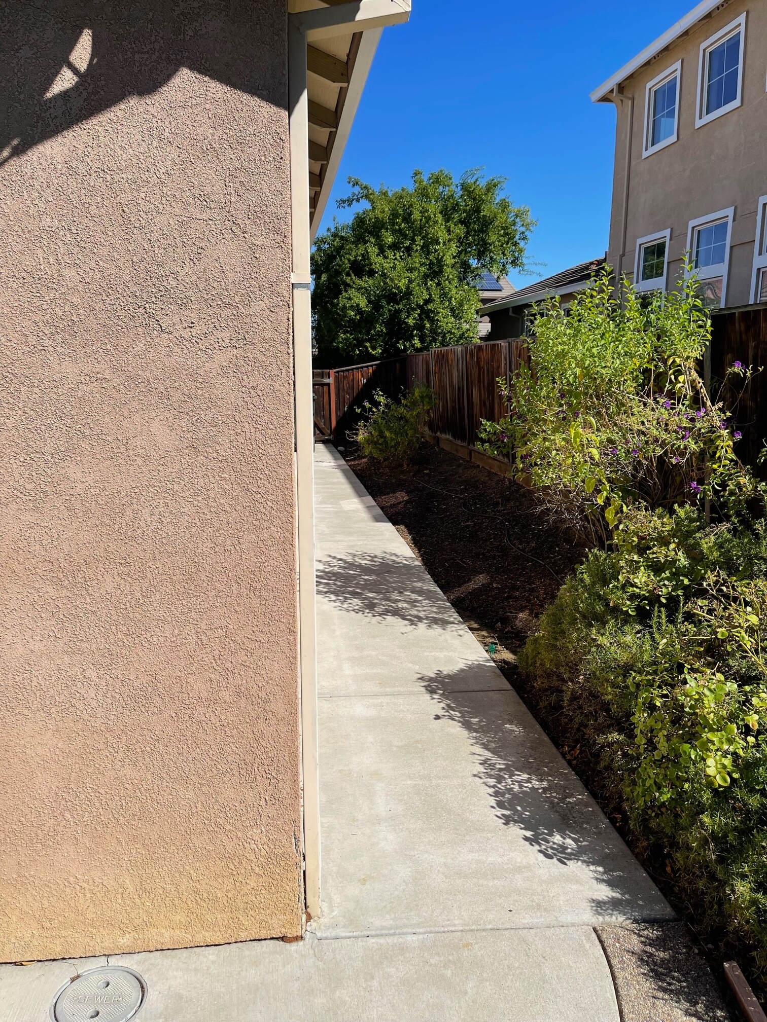 Building Photo - 5419 Benttree Way