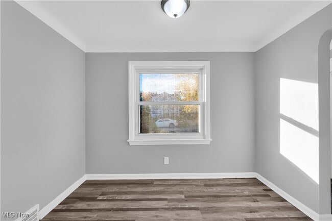 Building Photo - 3424 Fortune Ave