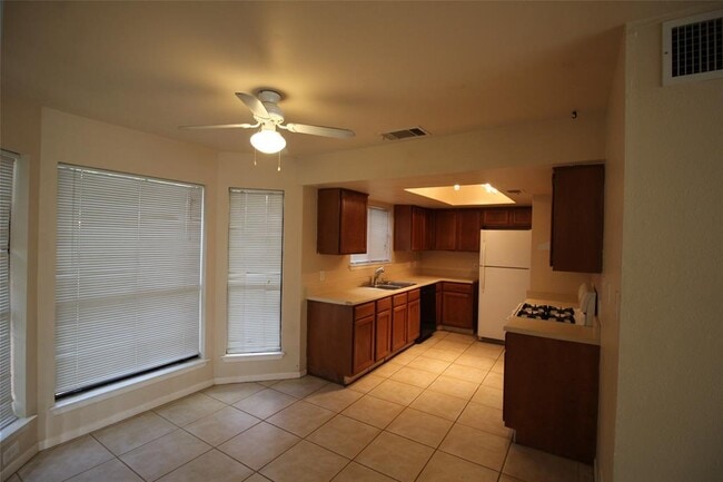Building Photo - 5005 Cana Cove