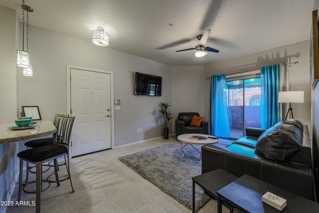 Building Photo - 14950 W Mountain View Blvd