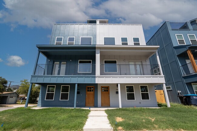 Primary Photo - 3144 Wayside Ave