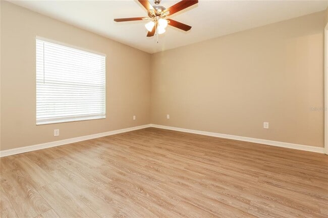 Building Photo - 2050 14th St S