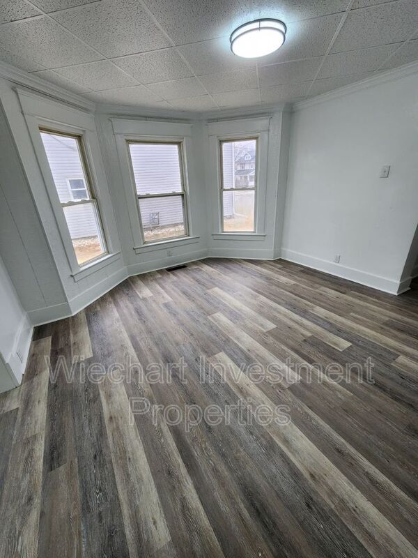 Building Photo - 1178 W Wayne St