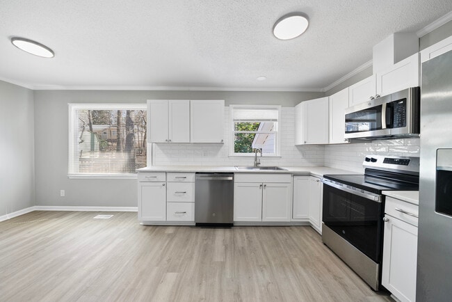 Building Photo - Mayodan