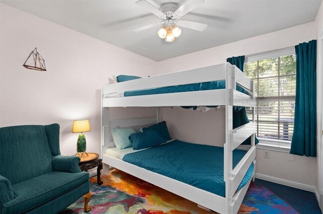 Building Photo - 1407 Sanchez St