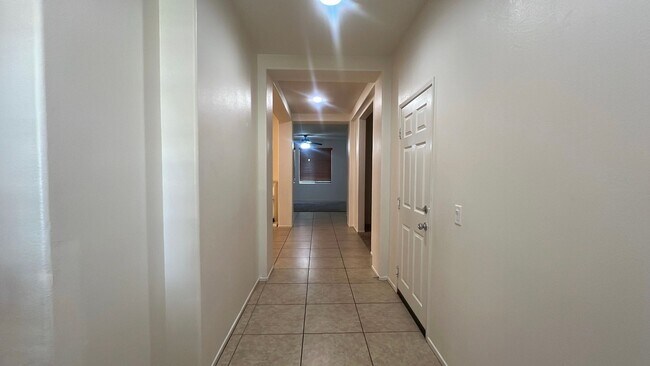 Building Photo - (APPLICATION PENDING) West Lancaster Singl...