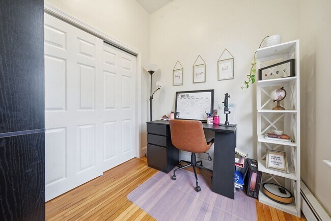 Building Photo - 126 Lexington St