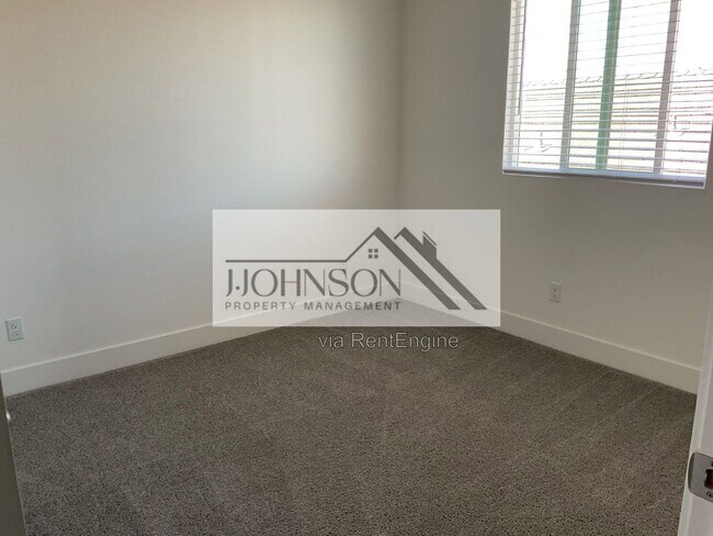 Building Photo - 1160 Richardson Rd