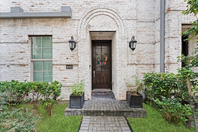 Building Photo - 4053 Leeland St