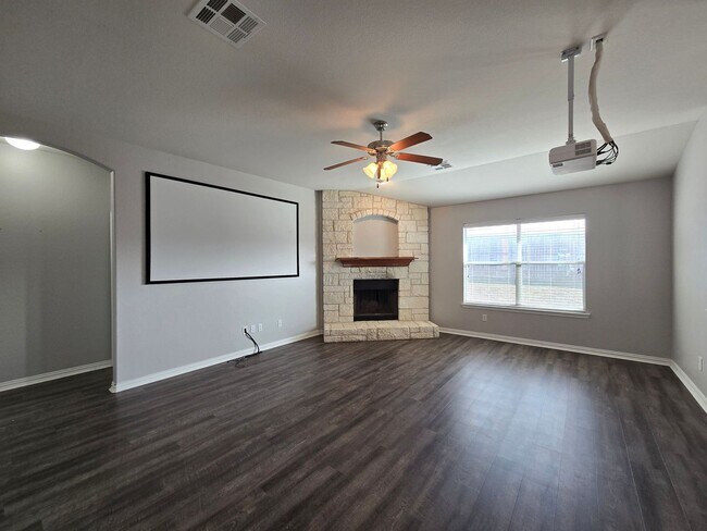 Building Photo - 2609 Red Fern Dr