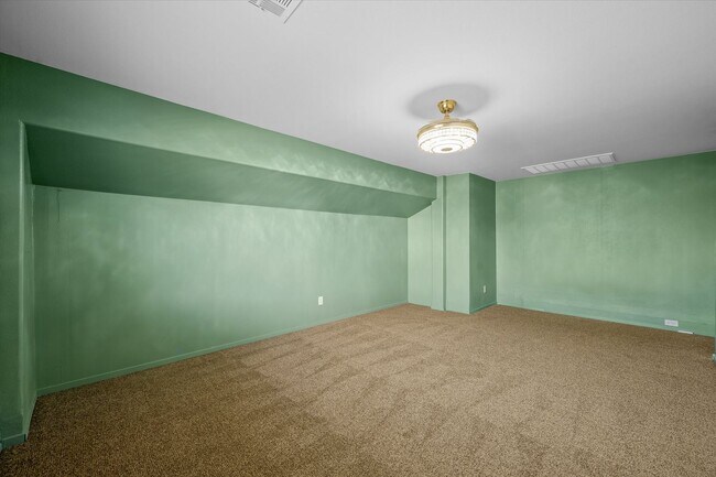 Building Photo - Welcome Home to this awesome 4 Bedroom Home