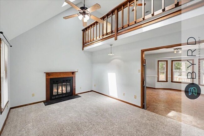 Building Photo - 5961 Sara Kay Dr