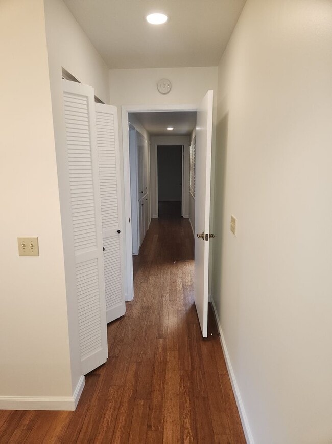 Building Photo - Lovely Home in Oakmont 55+ community