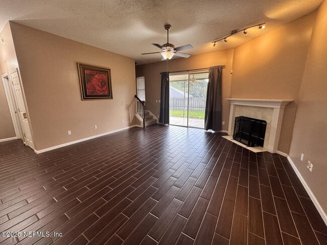 Building Photo - 12067 Hanson Creek Dr