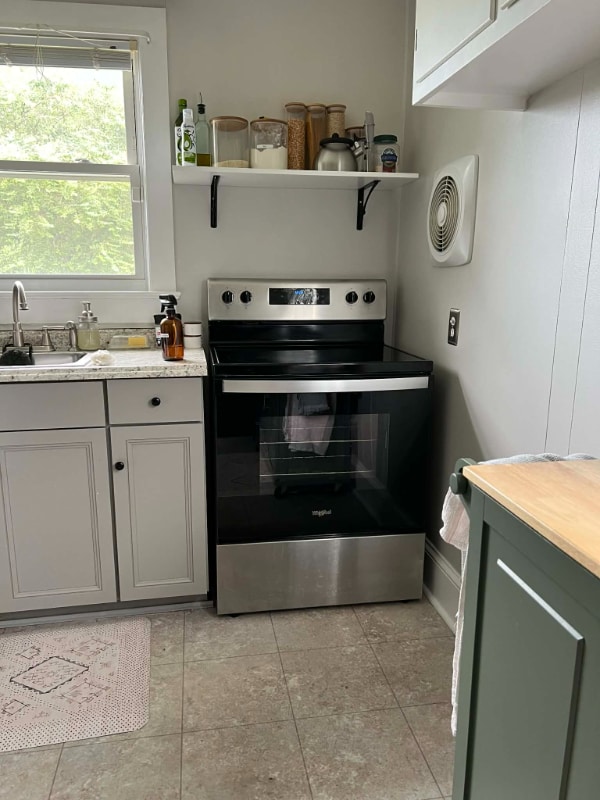 Building Photo - 215 Willow Ave