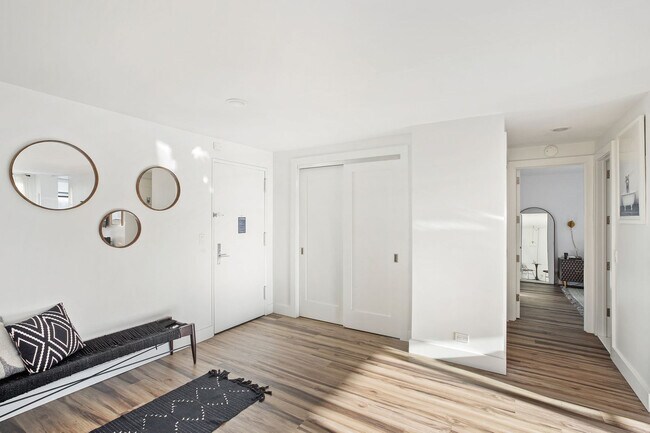 Building Photo - 330 W 58th St