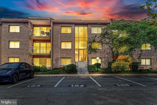 Building Photo - 3832 Bel Pre Rd