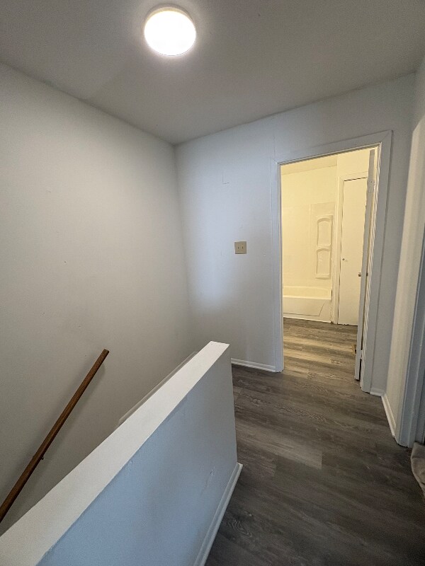 Building Photo - 313 S Bailey St