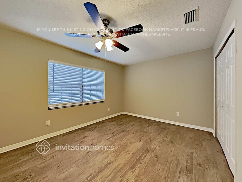 Building Photo - 1449 Lake Marion Dr