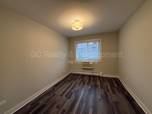 Building Photo - 800 Graceland Ave