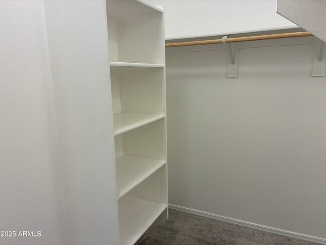 Building Photo - 813 S 107th Dr