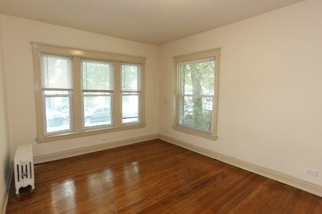 Building Photo - 4716 N Racine Ave