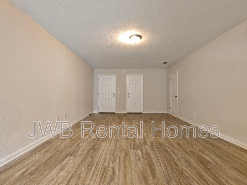 Building Photo - 7863 Playschool Ln