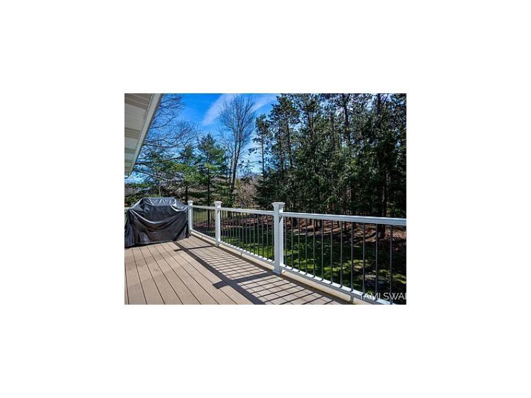 Deck - 17756 Brucker St