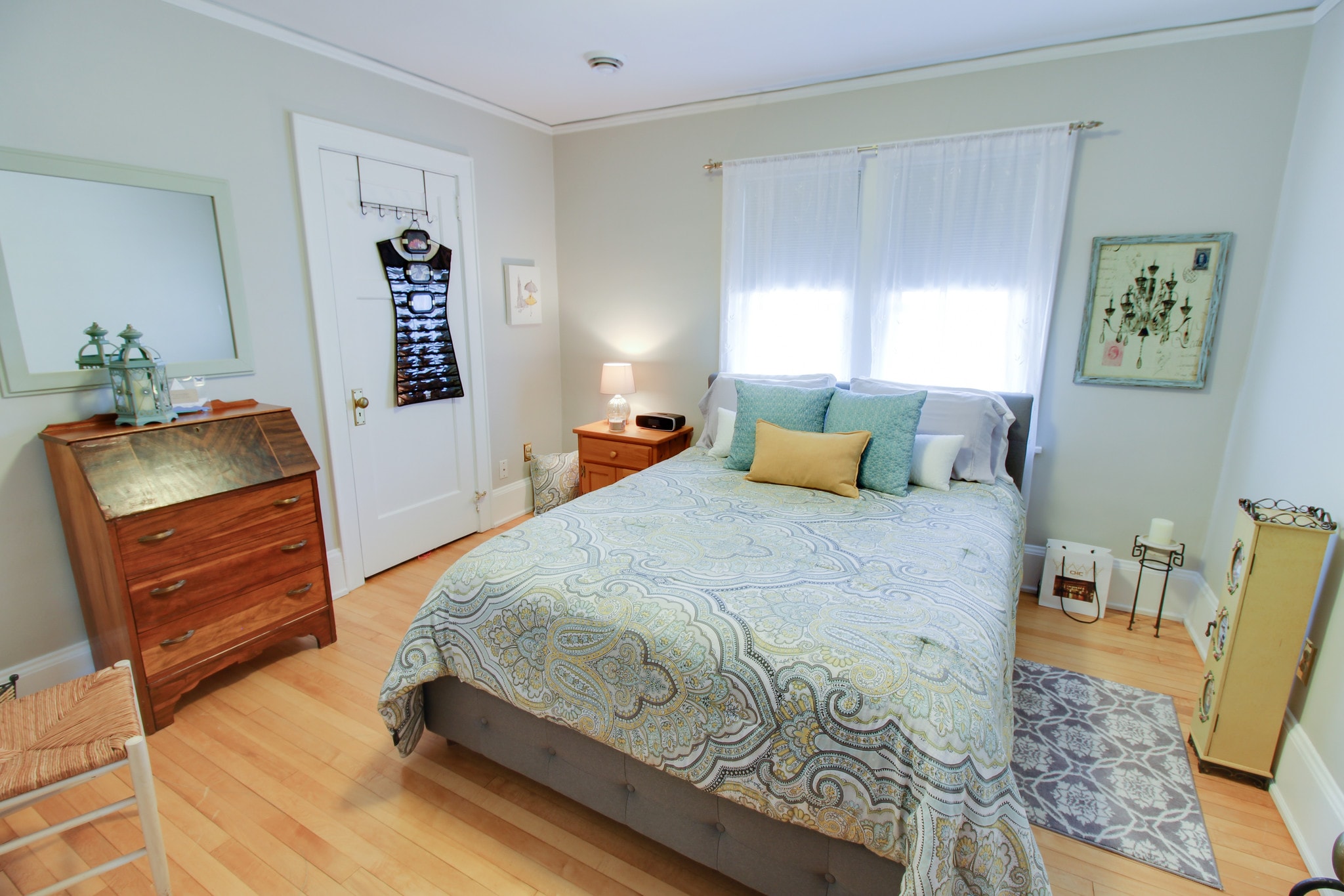 2nd Bedroom - 1623 N Astor St