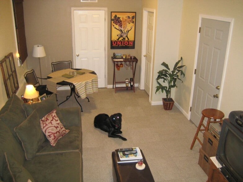 Example of furnished living room - 582 Greenwood Ave NE