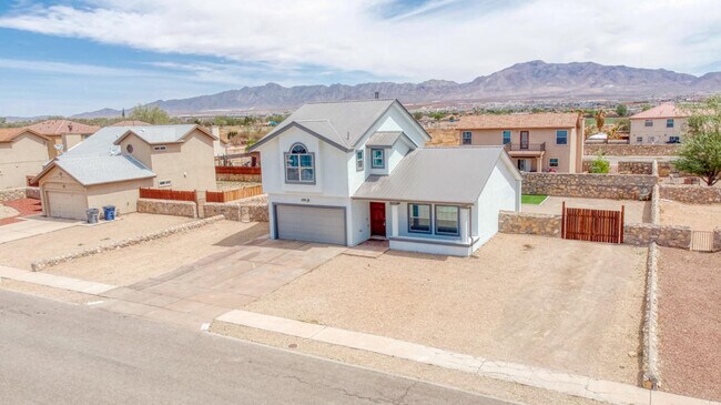 Building Photo - 6228 Brillo Luna St