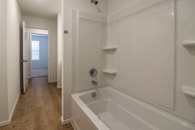 Building Photo - 3202 S 15th Pl