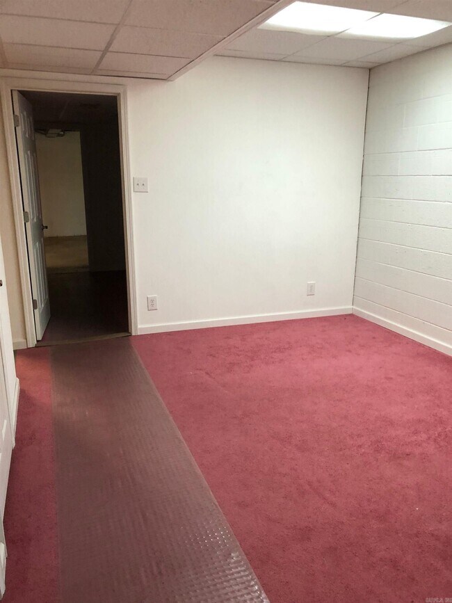 Building Photo - 125 Bluebird Glen