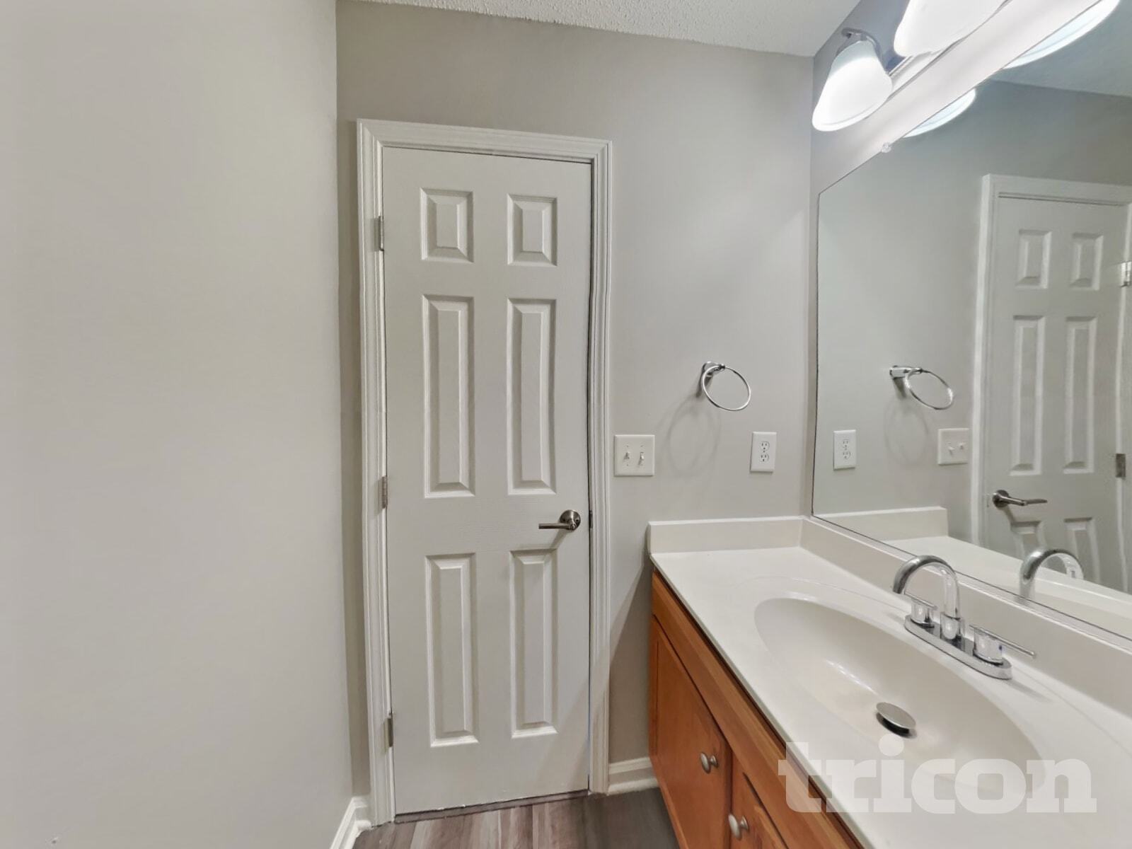Building Photo - 1709 Fern Hill Dr