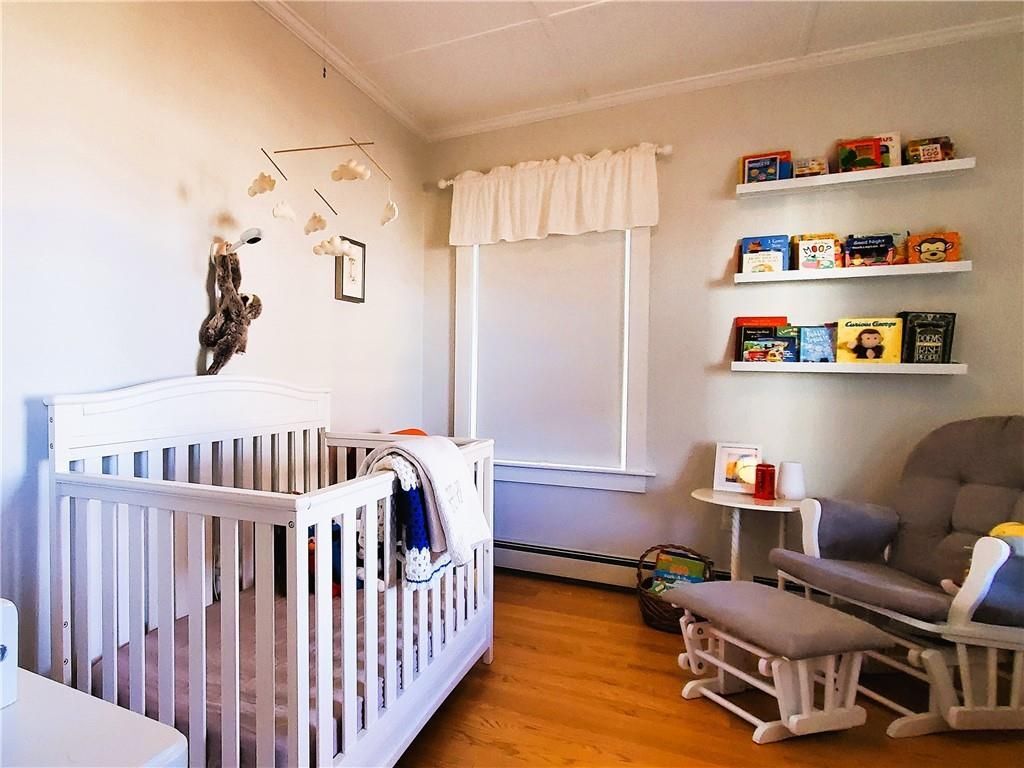 Building Photo - 40 Simmons St