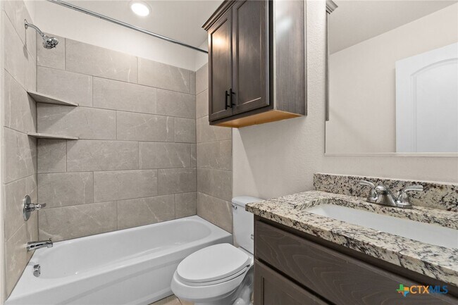 Building Photo - 9818 Kensley Rose Dr