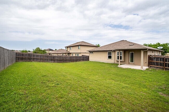 Building Photo - 219 Frio River Trail