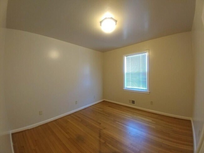 Building Photo - 1275 Pine Valley Ct