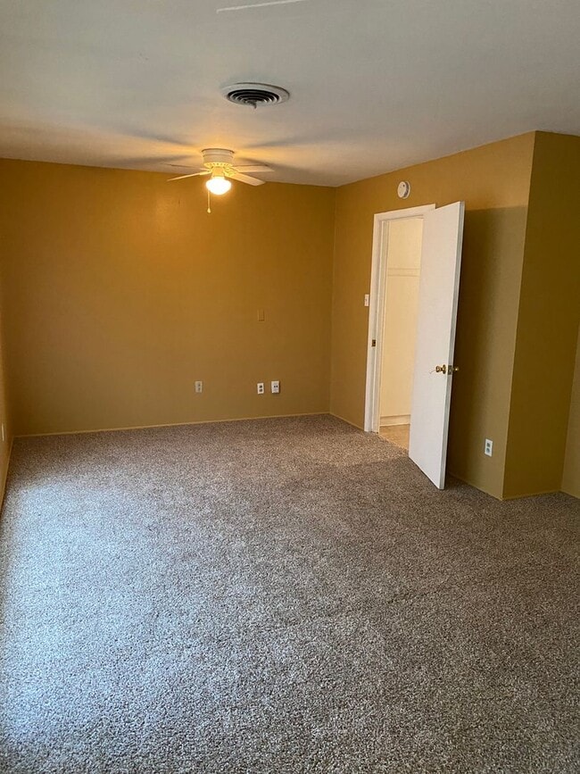 Building Photo - Freshly Renovated 3 Bedroom Home for Lease in North Shreveport