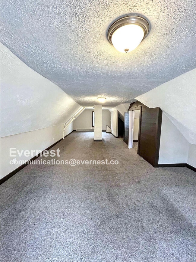 Building Photo - 3114 E 98th St