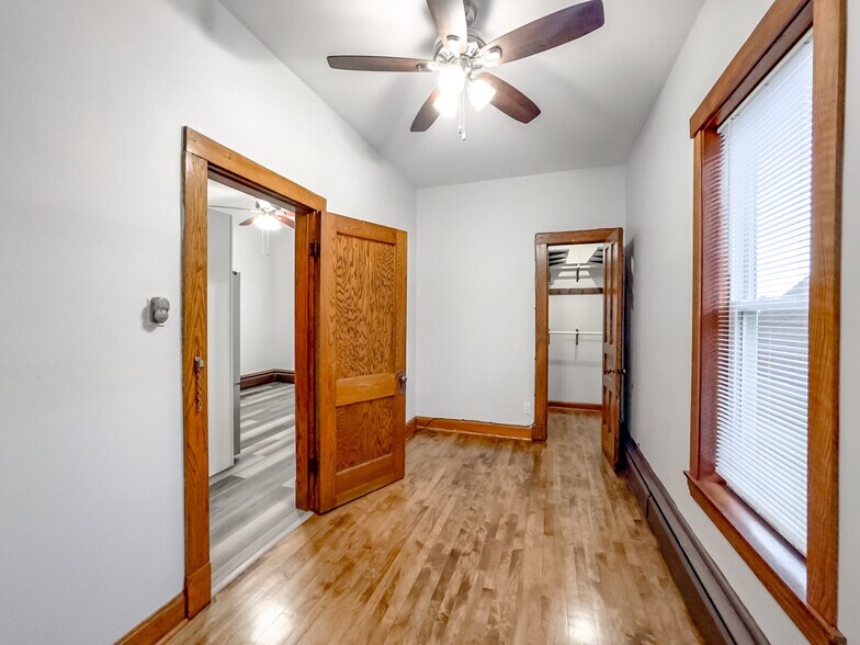Building Photo - 3415 W McLean Ave