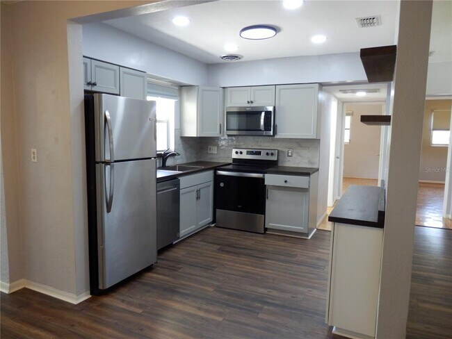 Building Photo - 3301 52nd Way N