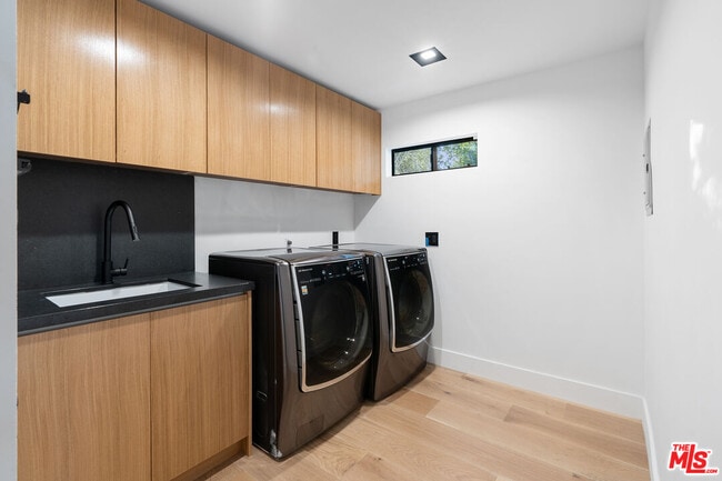 Building Photo - 23283 Erwin St