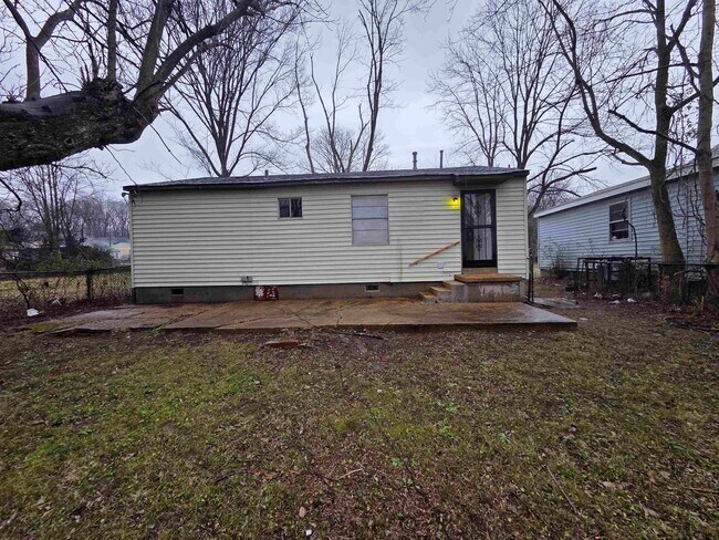 Building Photo - 4535 Beacon Hls Dr