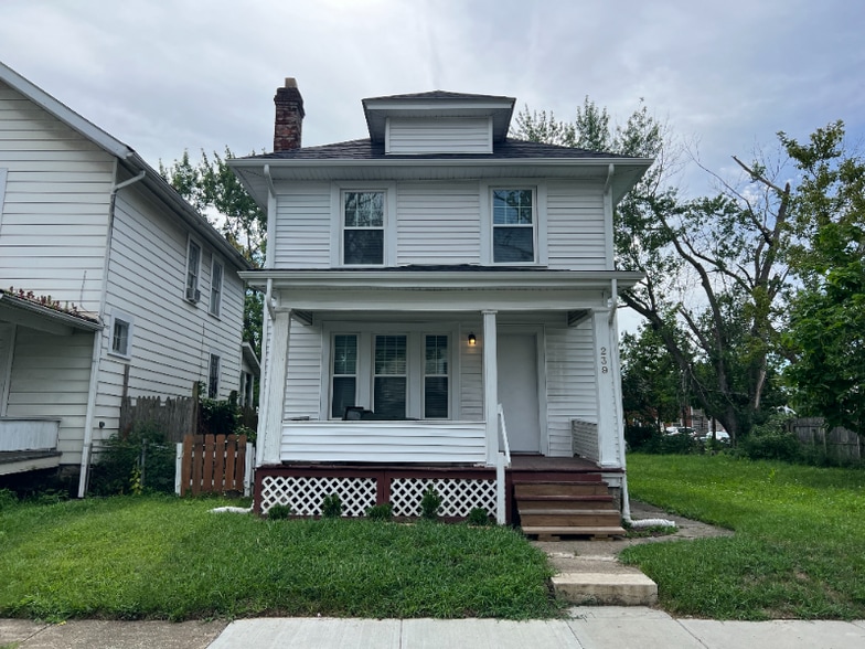 Primary Photo - 239 S Harris Ave